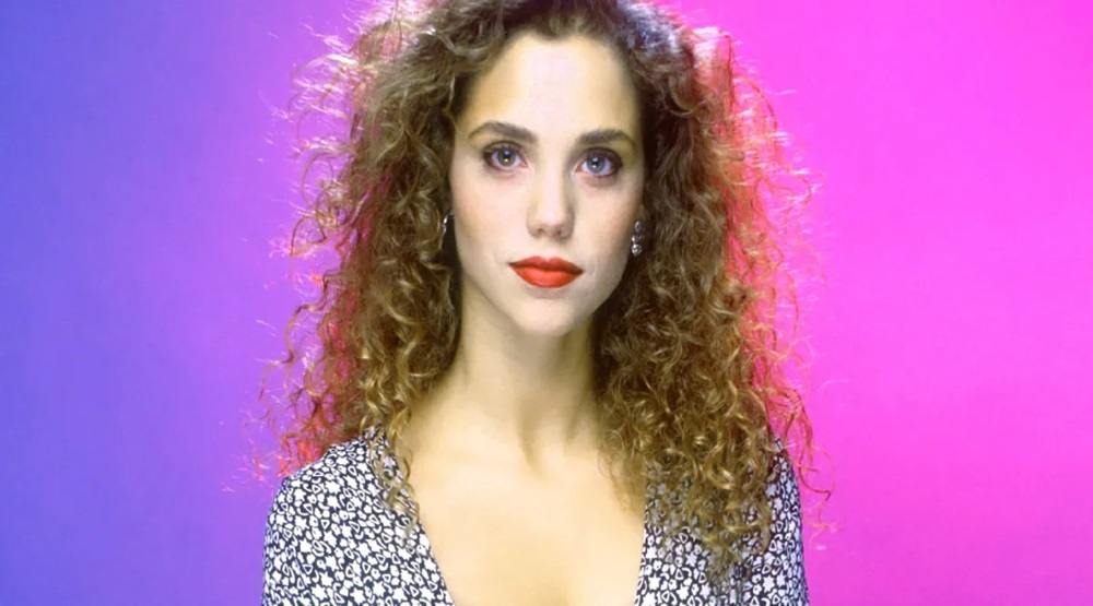 Elizabeth Berkley Age, Early Career, And Fame Highlights